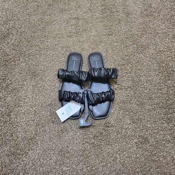 Women memory foam sandals size 6 - Picture 2 of 3